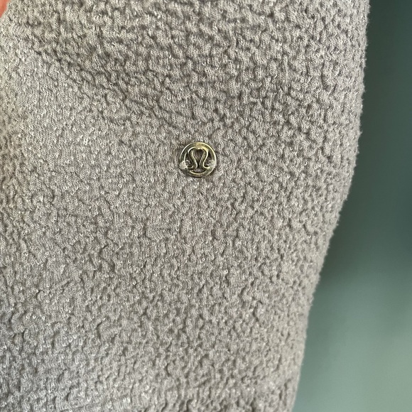 Preowned Lululemon Pave Jacket Size Small - Picture 5 of 8